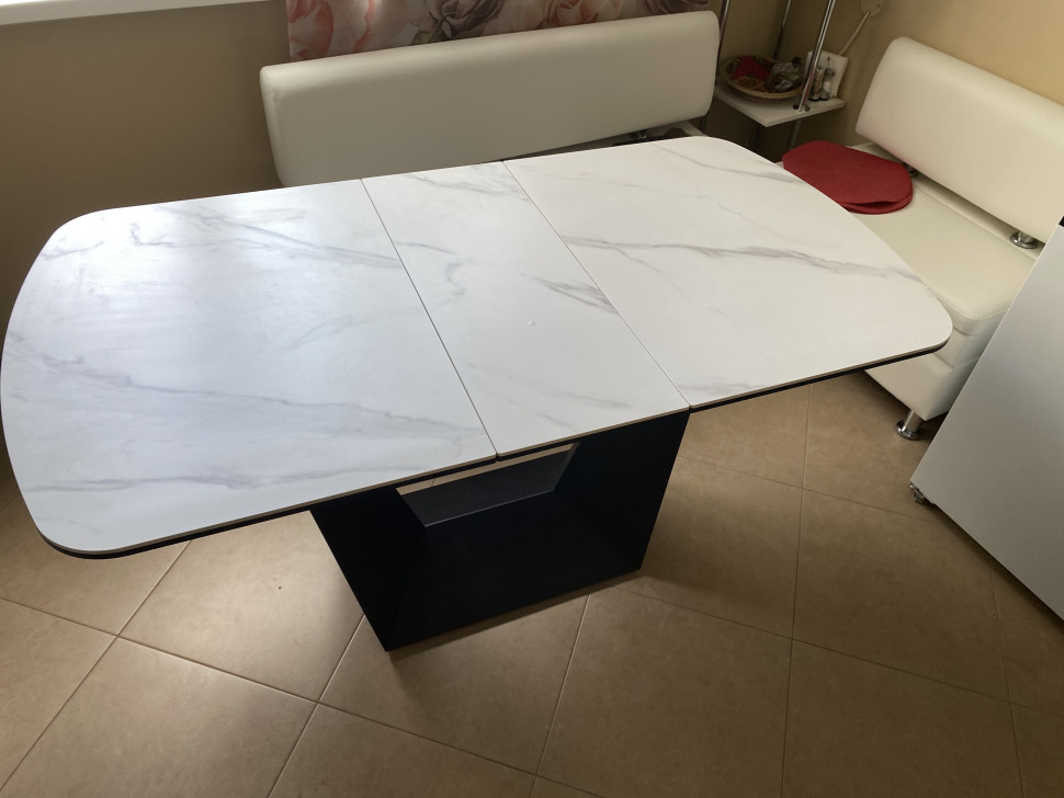 Стол лофт из керамогранита Скала Silver White