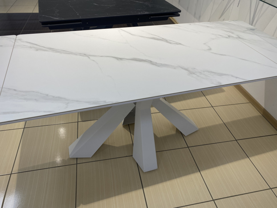 Стол лофт из керамогранита Оникс Silver White 2
