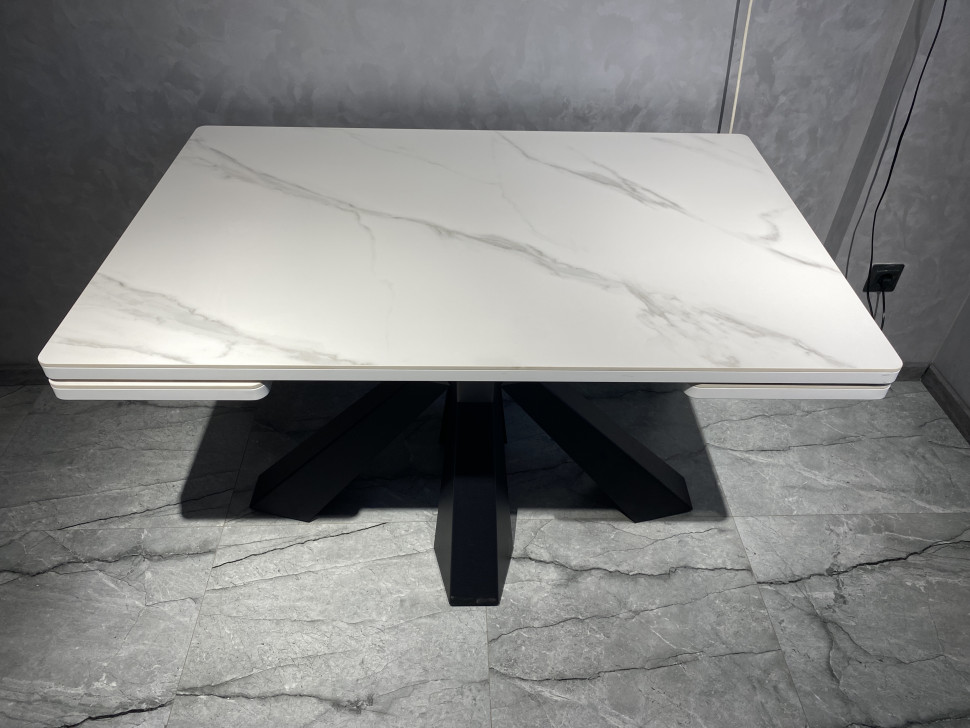 Стол лофт из керамогранита Оникс Silver White 4