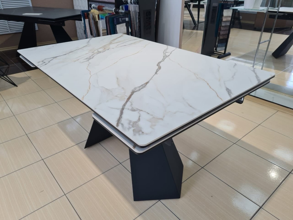 Стол лофт из керамогранита Оригами Black Marquina