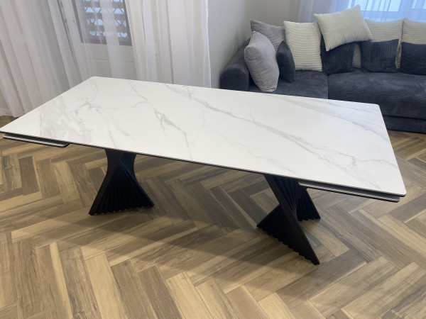 Стол лофт из керамогранита Портофино Silver White