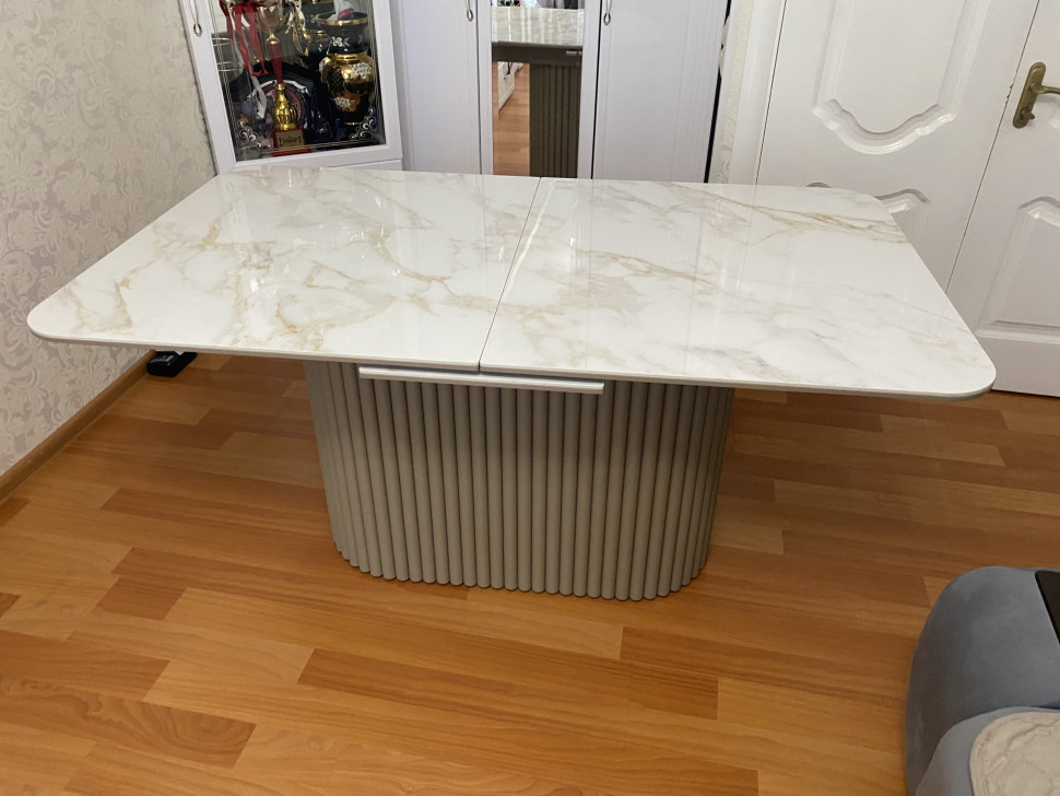 Стол лофт из керамогранита Вельвет 3 Calacatta Gold 2