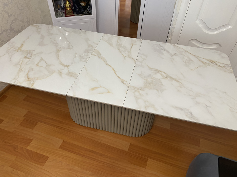 Стол лофт из керамогранита Вельвет 3 Calacatta Gold 2