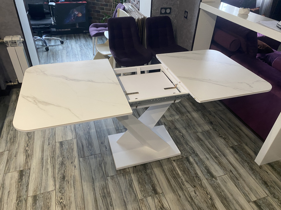 Стол лофт из керамогранита Ласточка Silver White