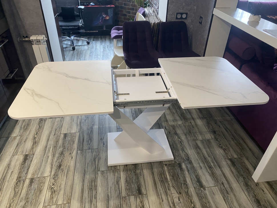 Стол лофт из керамогранита Ласточка Silver White