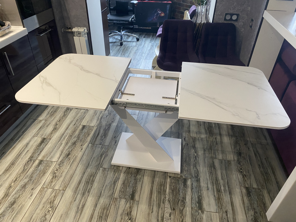 Стол лофт из керамогранита Ласточка Silver White