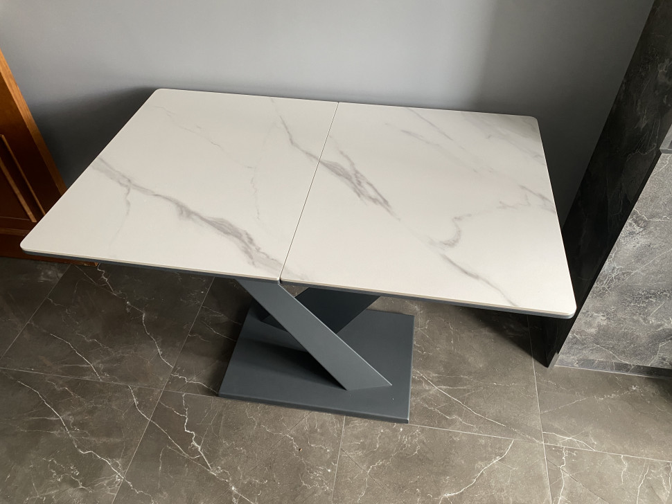 Стол лофт из керамогранита Ласточка Silver White 2