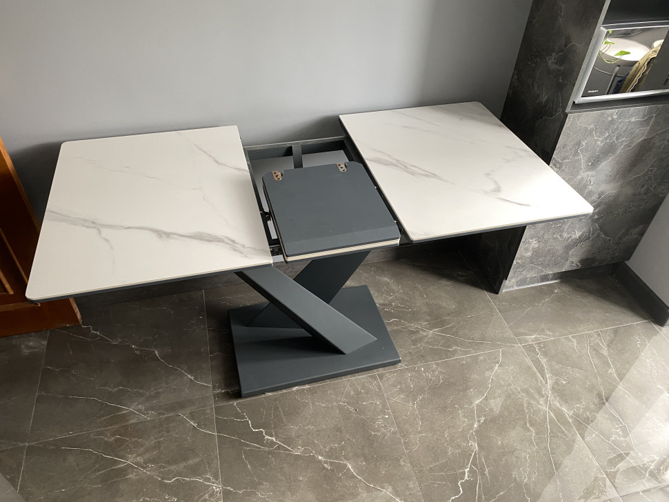 Стол лофт из керамогранита Ласточка Silver White 2