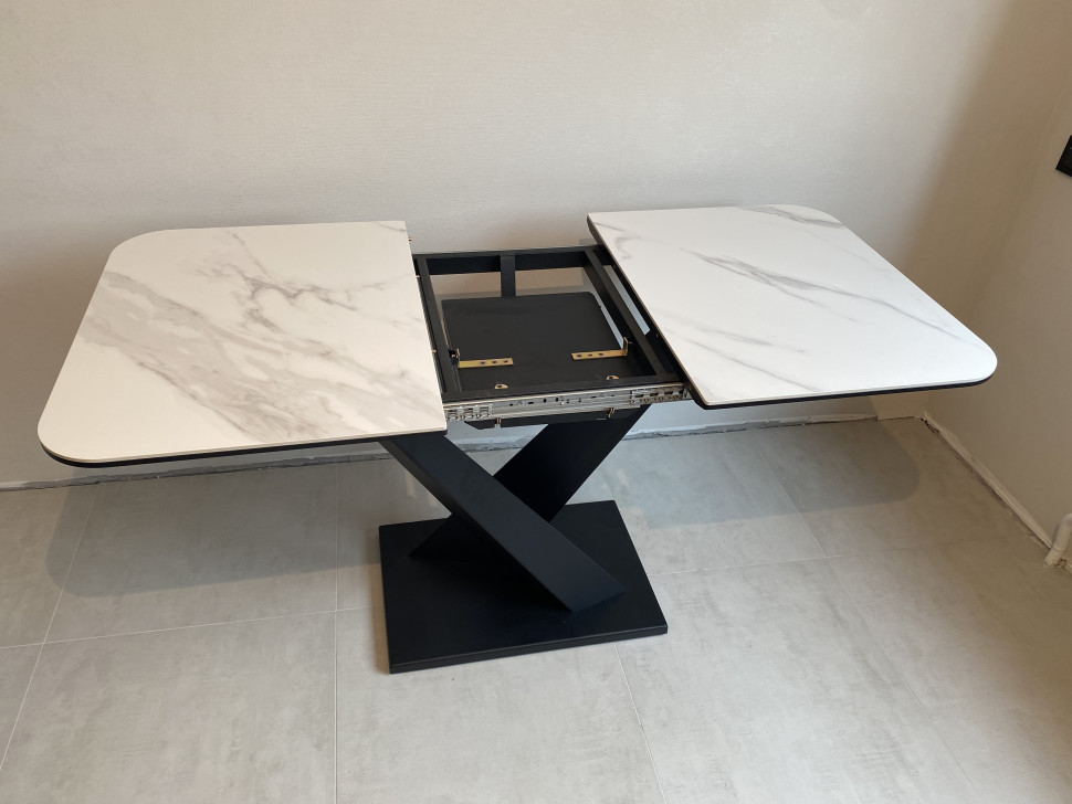 Стол лофт из керамогранита Ласточка Silver White 3
