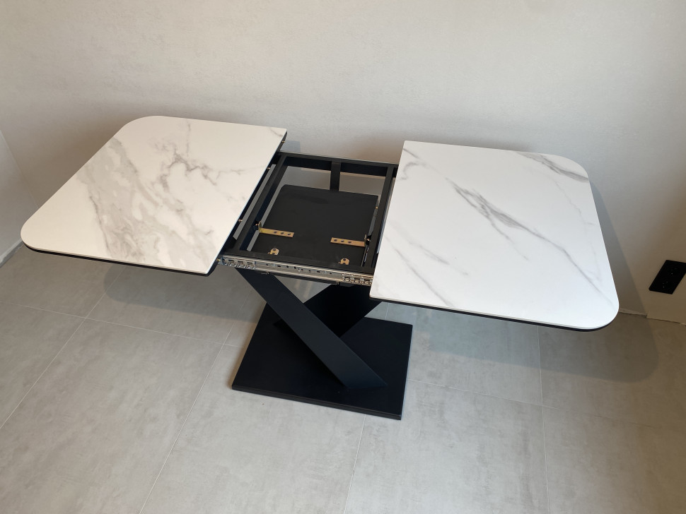 Стол лофт из керамогранита Ласточка Silver White 3