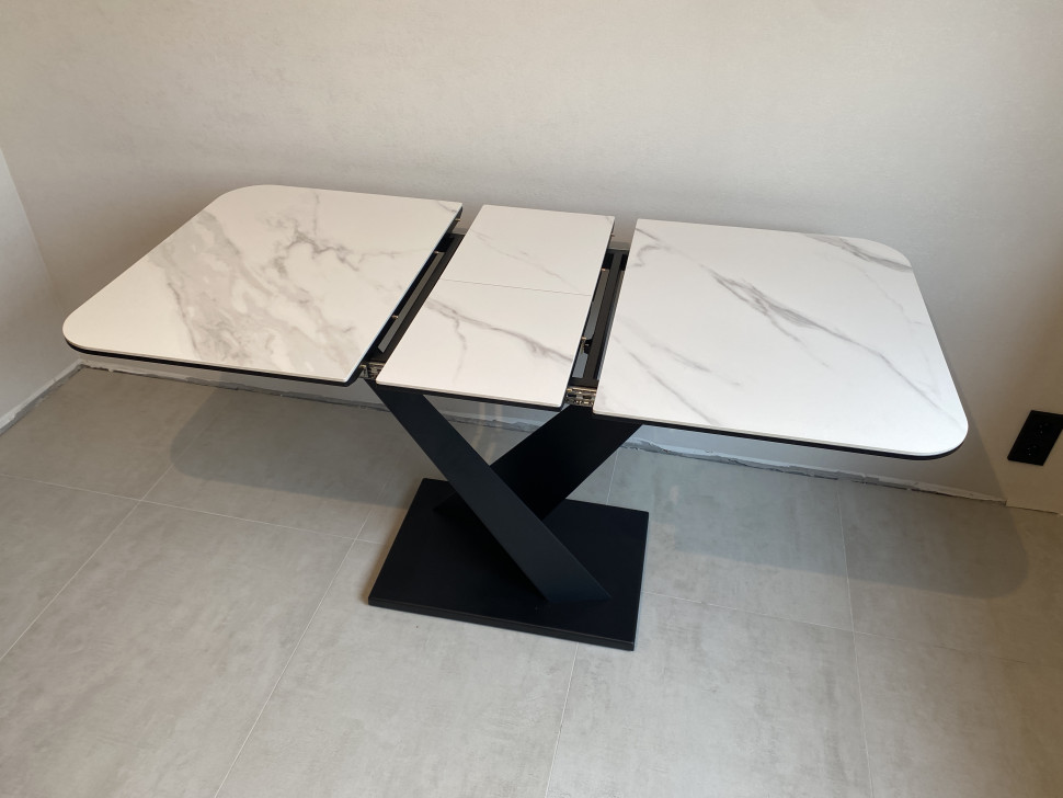 Стол лофт из керамогранита Ласточка Silver White 3
